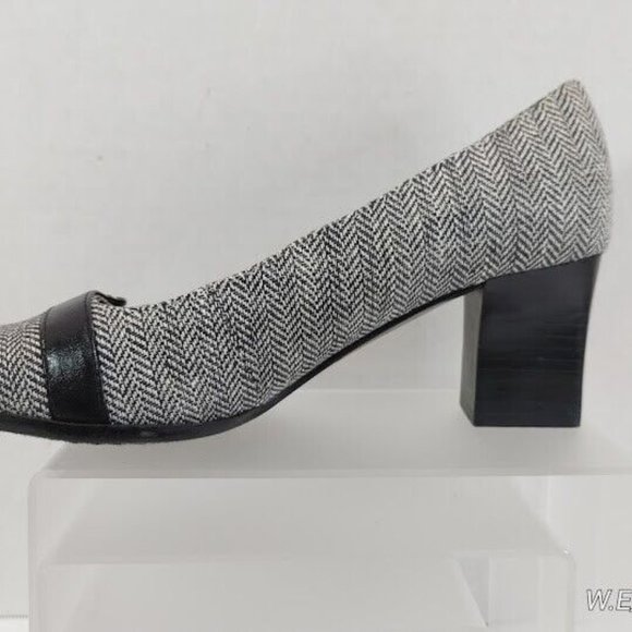 Easy Spirit® Women's Herringbone and Black Leather Block Heels Size US 6 - Picture 13 of 16